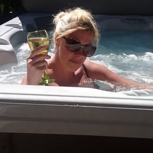 Meet your Posher, Louise